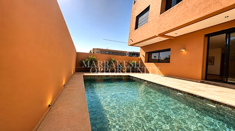 Villa's en luxe woningen kopen in Route d'Agadir Essaouira. 7 Ruimtes. Parkeerplaats en tuin