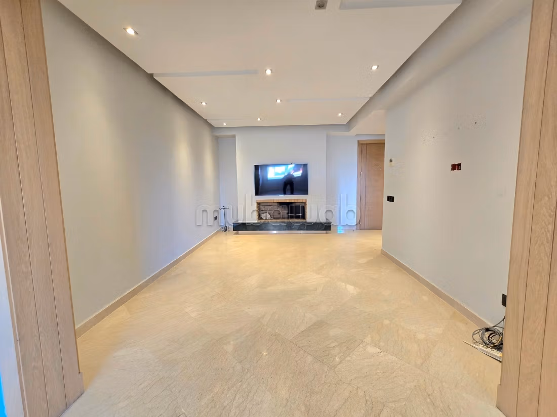 Appartement à louer à Ferme Bretonne Hay Arraha. 3 chambres agréables. Porte sécurisée et chauffage central — 2