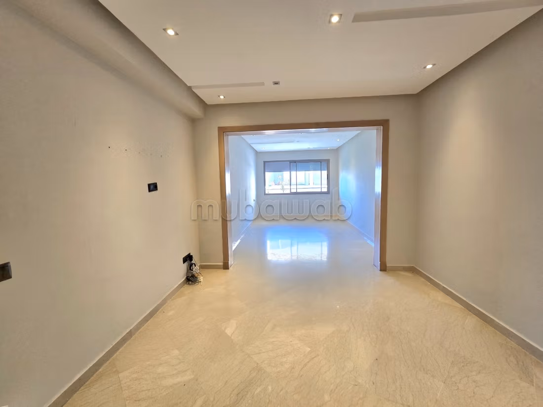 Appartement à louer à Ferme Bretonne Hay Arraha. 3 chambres agréables. Porte sécurisée et chauffage central — 3