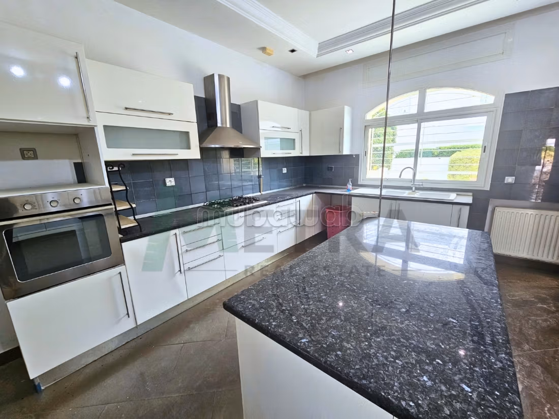 À Vendre Villa à Gammarth Touristique