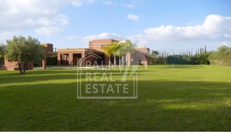 In Vendita - affare eccezionale di 2 Ville di Lusso su 1 Ettaro