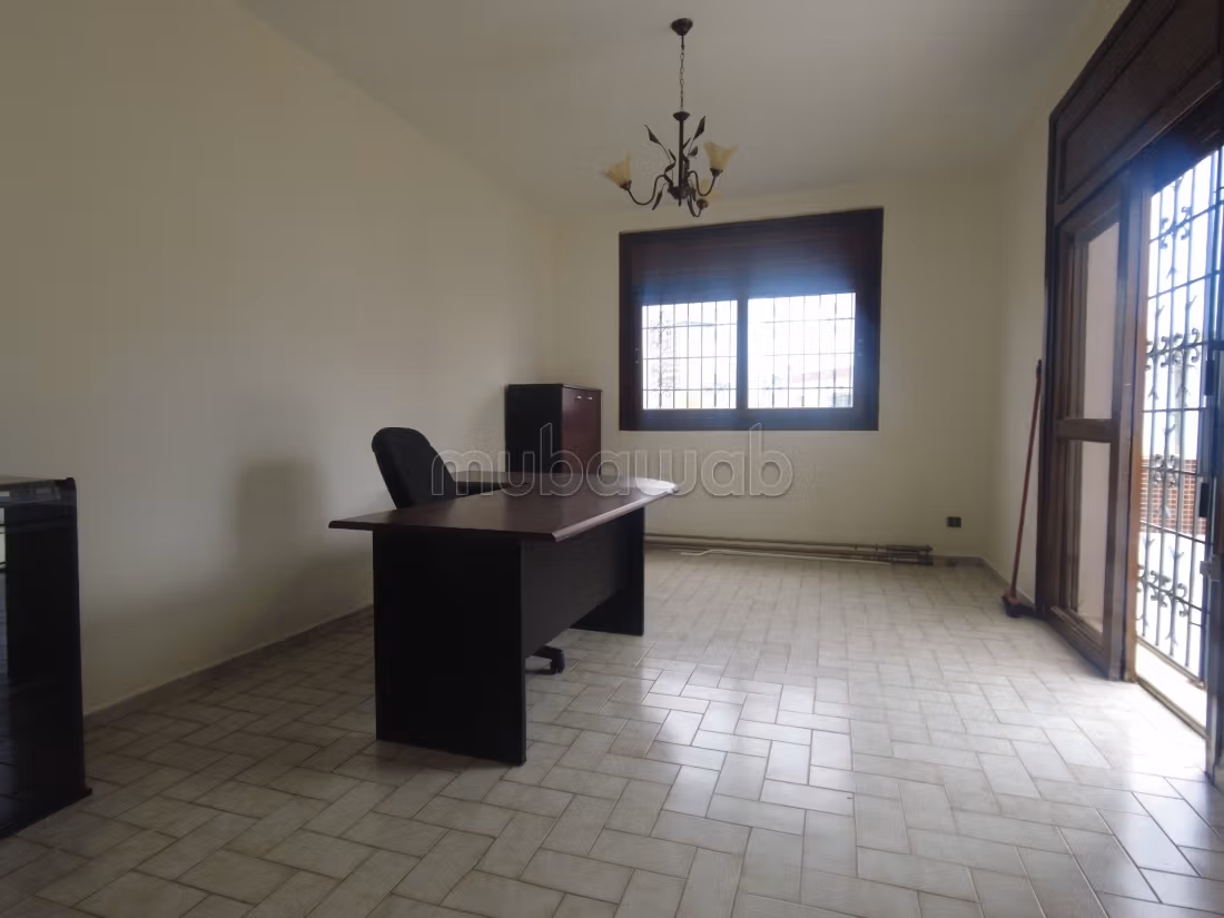 Office use villa, Hay Riad Sector 7, 412 m², 4 Facades
