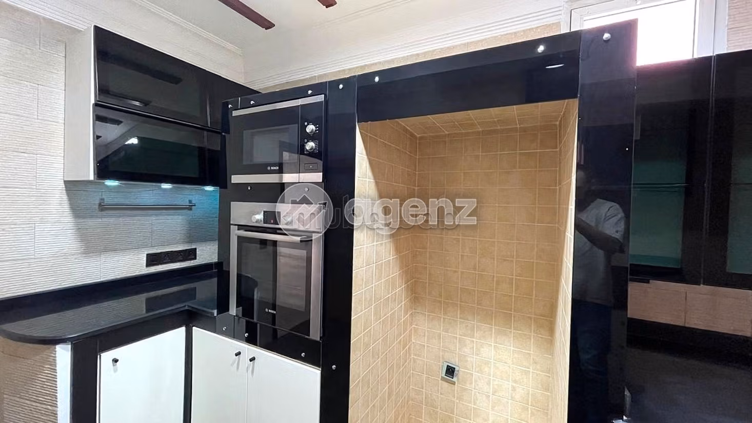 Appartement 98 m² f Maârif — 16