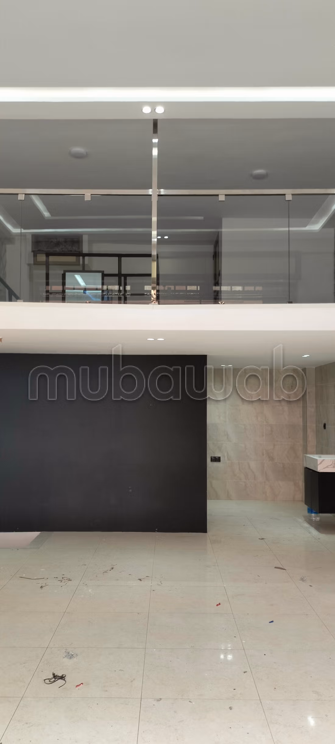 Vend local commercial à Guéliz. Surface totale 80 m². Air conditionné