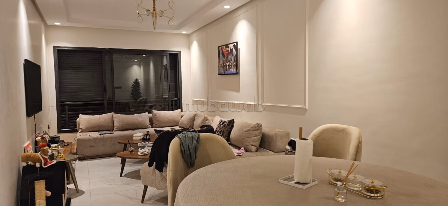 Appartement à l'achat à Maârif. 3 grandes pièces. Meublé