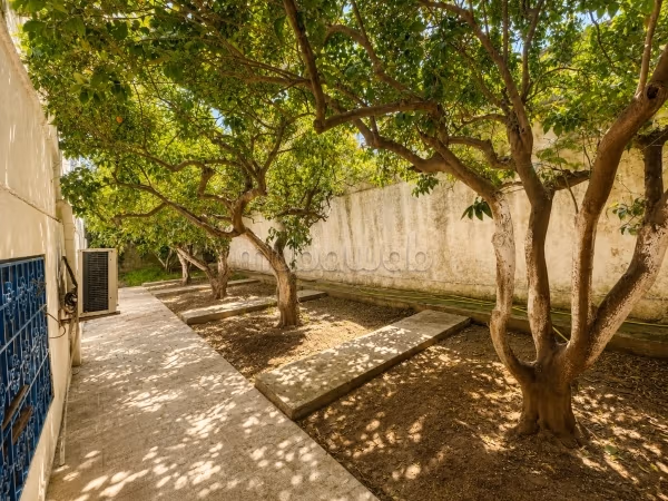 Villa de caractère à vendre sur terrain 657m²