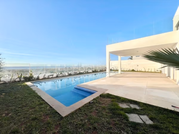 Villa d’exception en front mer ain diab