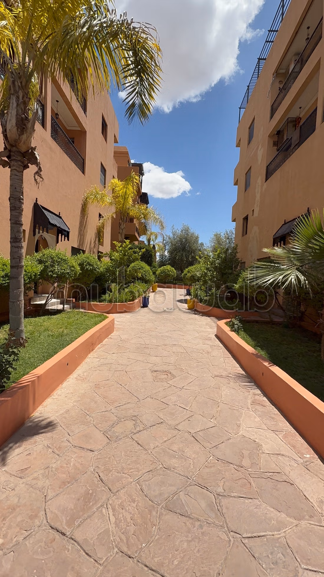 Off market – superbe duplex de standing semi fini à vendre résidence sécurisée avec piscine — 2