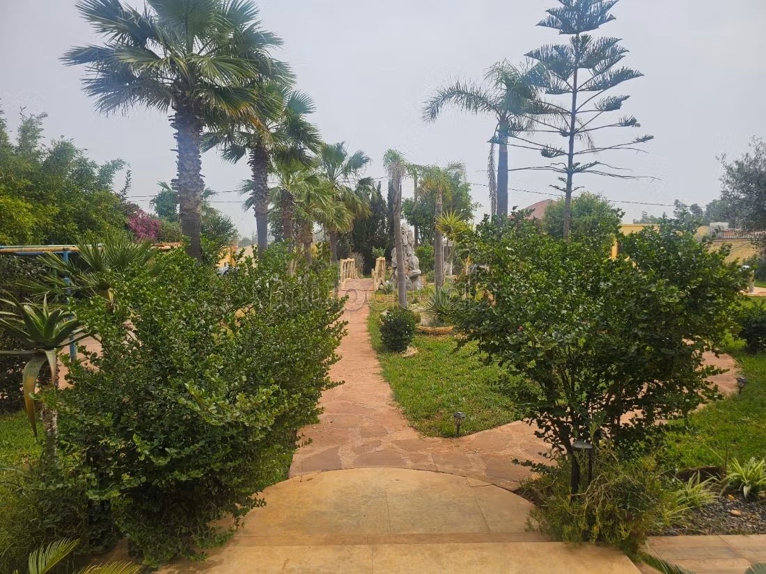 Hermosa finca titulada en venta cerca de Benslimane