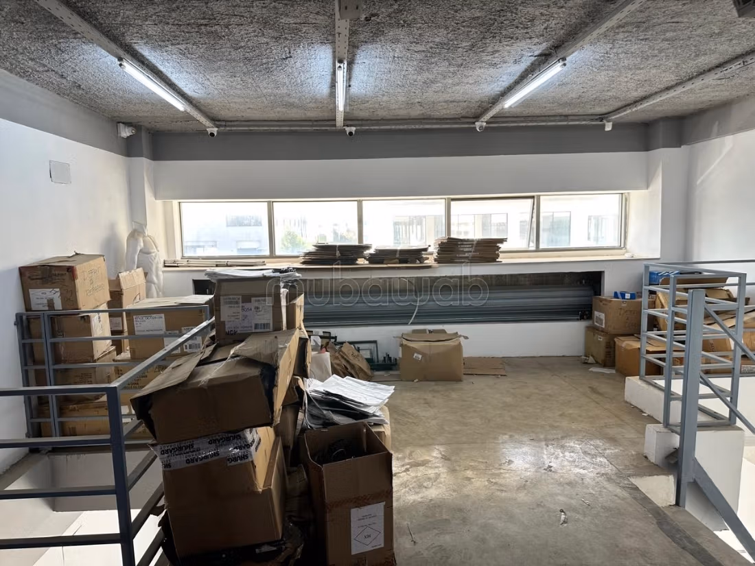 Fond de Commerce à vendre 180 m2 tous commerce