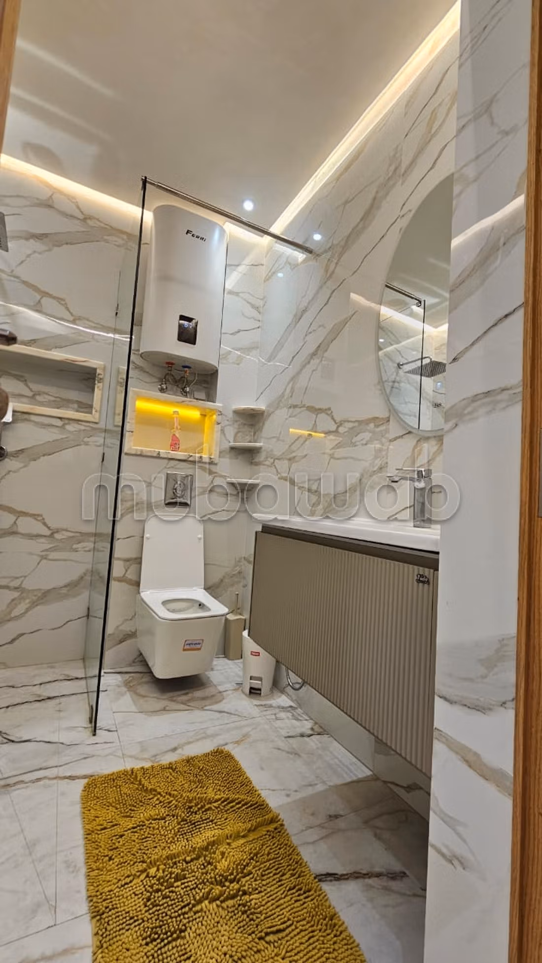 Very nice apartment for rent in Centre ville. 2 rooms. Cellar