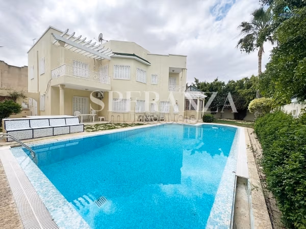 Maestosa residenza di lusso in affitto a Hammamet. 7 ampi locali. Vista sulle montagne, riscaldamento