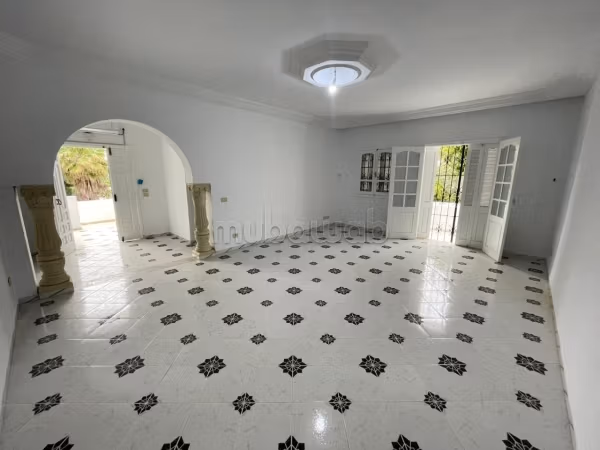 A louer: Appartement en S3 vide à Hammamet