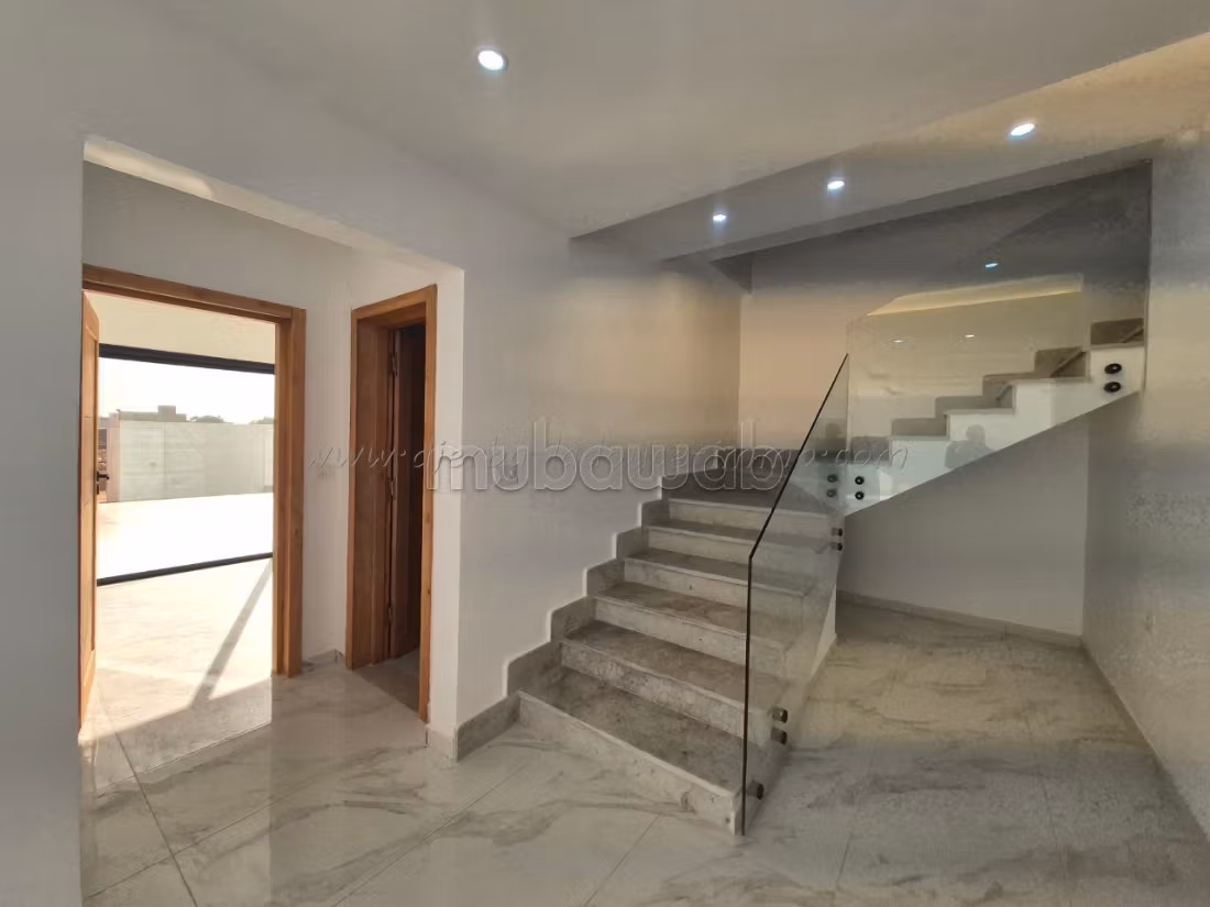 A Vendre belle maison S4 avec piscine vue sur mer