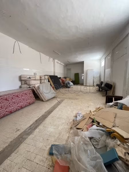 Local commercial premium à Sidi Ghanem — emplacement stratégique