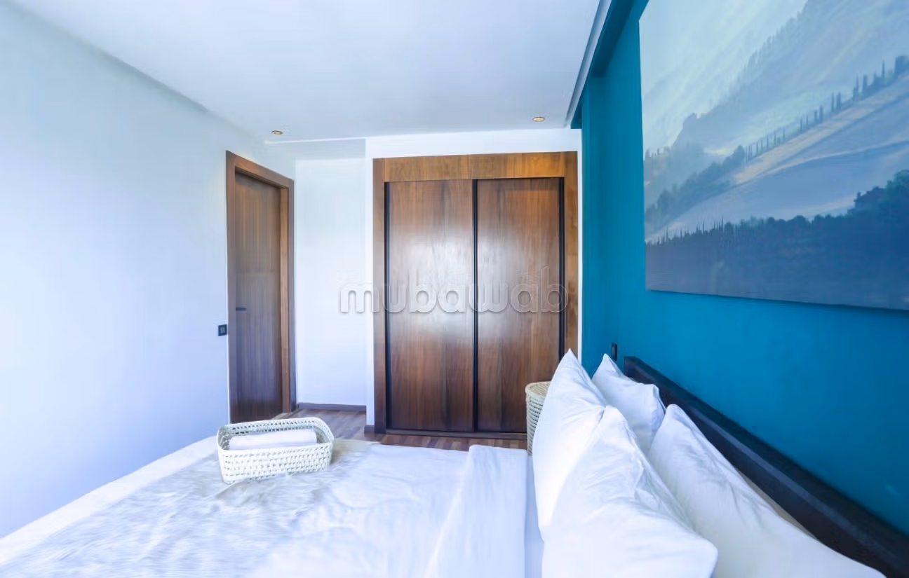 Très bel appartement en location à Palmier. 
1 Pièce. Terrasse et ascenseur — 3
