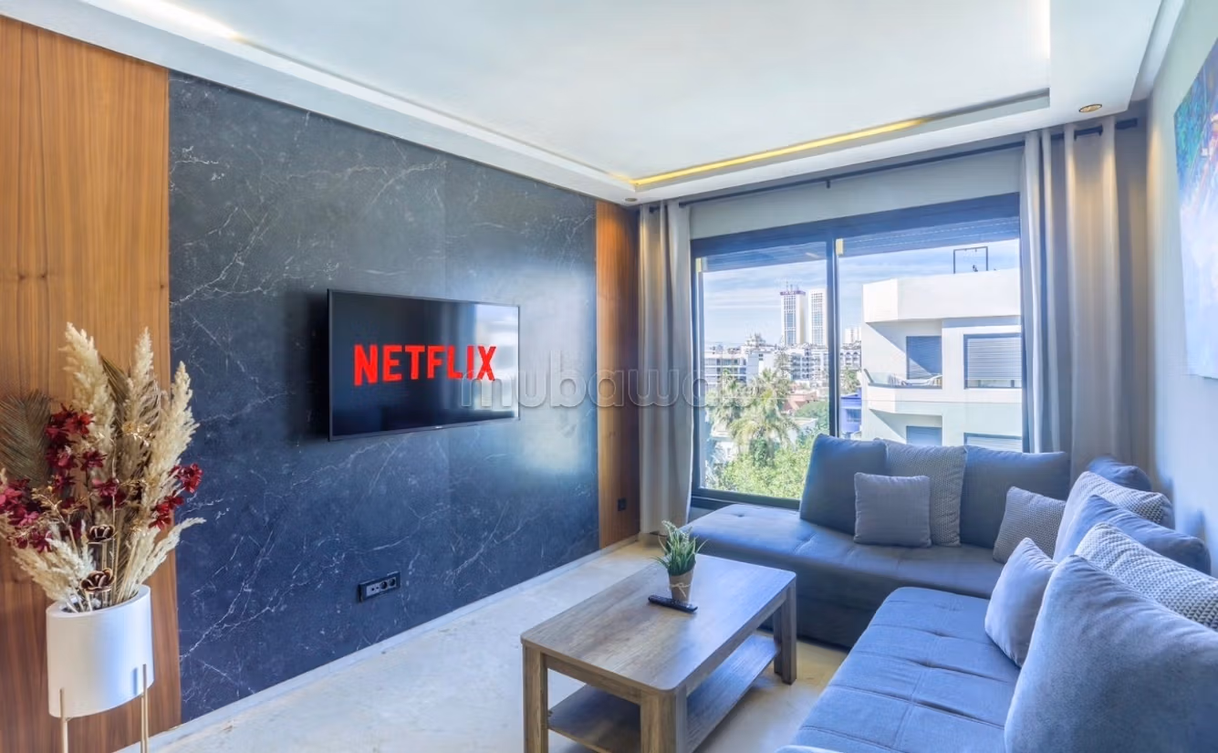 Très bel appartement en location à Palmier. 
1 Pièce. Terrasse et ascenseur — 5