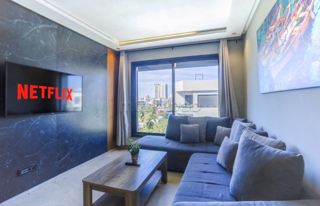 Très bel appartement en location à Palmier. 
1 Pièce. Terrasse et ascenseur — 6