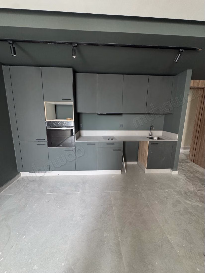 Vendita di un bell'appartamento a Casablanca Finance City. 1 locale. Posto auto e ascensore