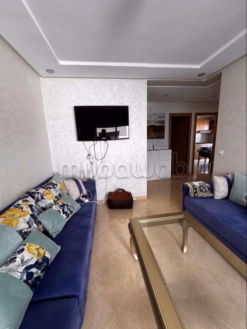 Appartement à vendre à Oued Laou. 2 chambres agréables. Environnement calme avec vue sur la mer et double vitrage