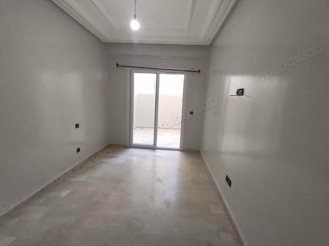 Studio vuoto a Mers Sultan TRAM 4300 dh