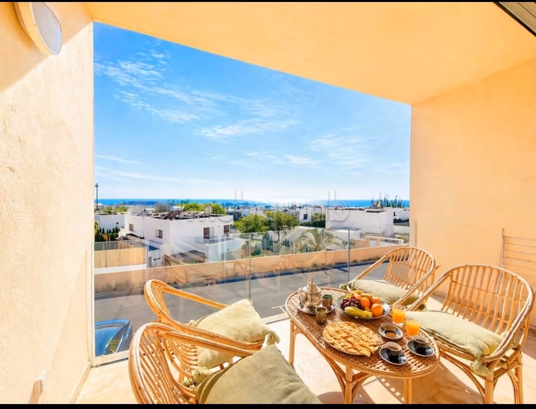 A vendre Duplex avec piscine vue mer Taghazout Bay — 2