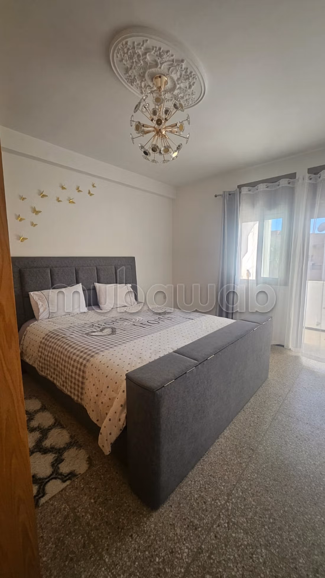 Superbe appartement à louer en plein centre ville. Surface de 85 m². Bien meublé — 4