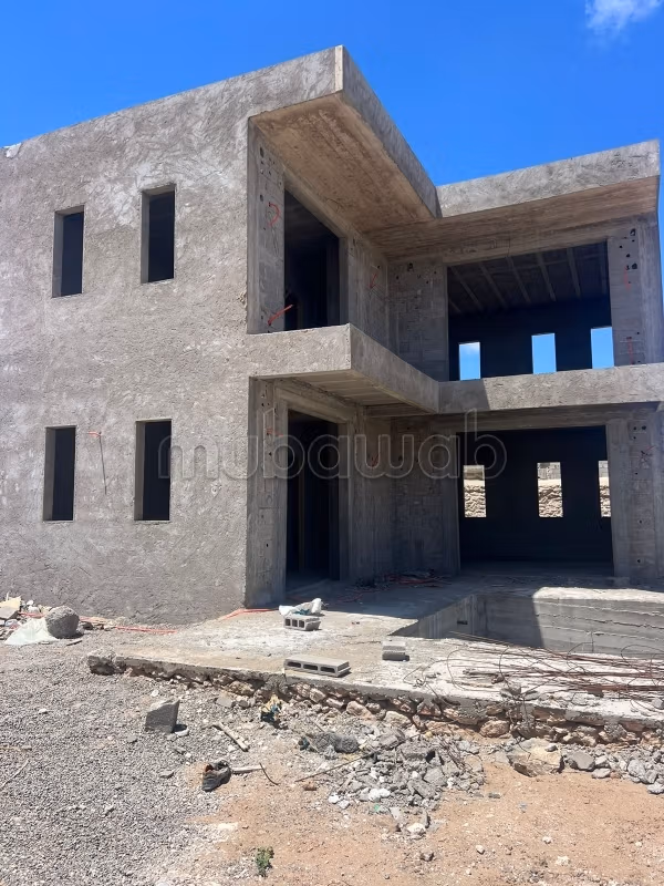 Villa Gros oeuvres a vendre