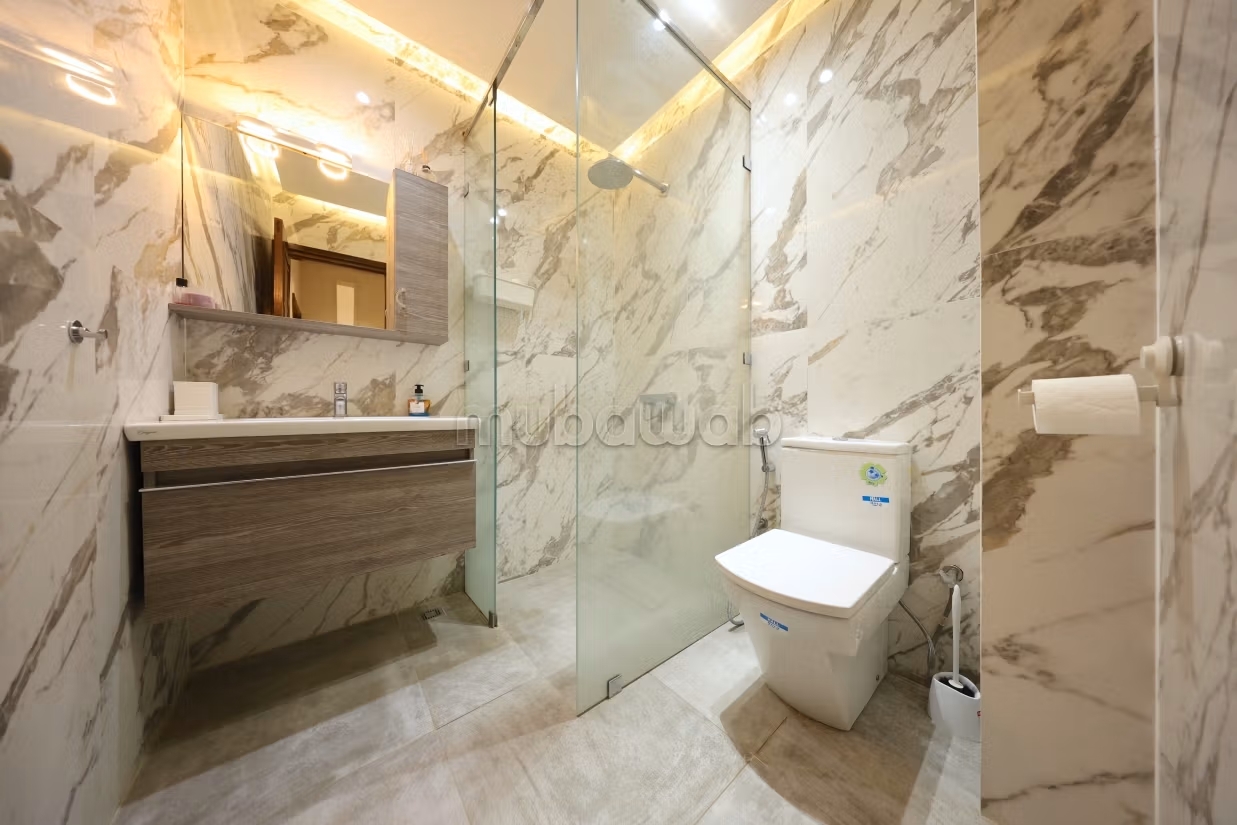 Apartment for rent in Centre. Surface area 140 m². Satellite dish, secured residence