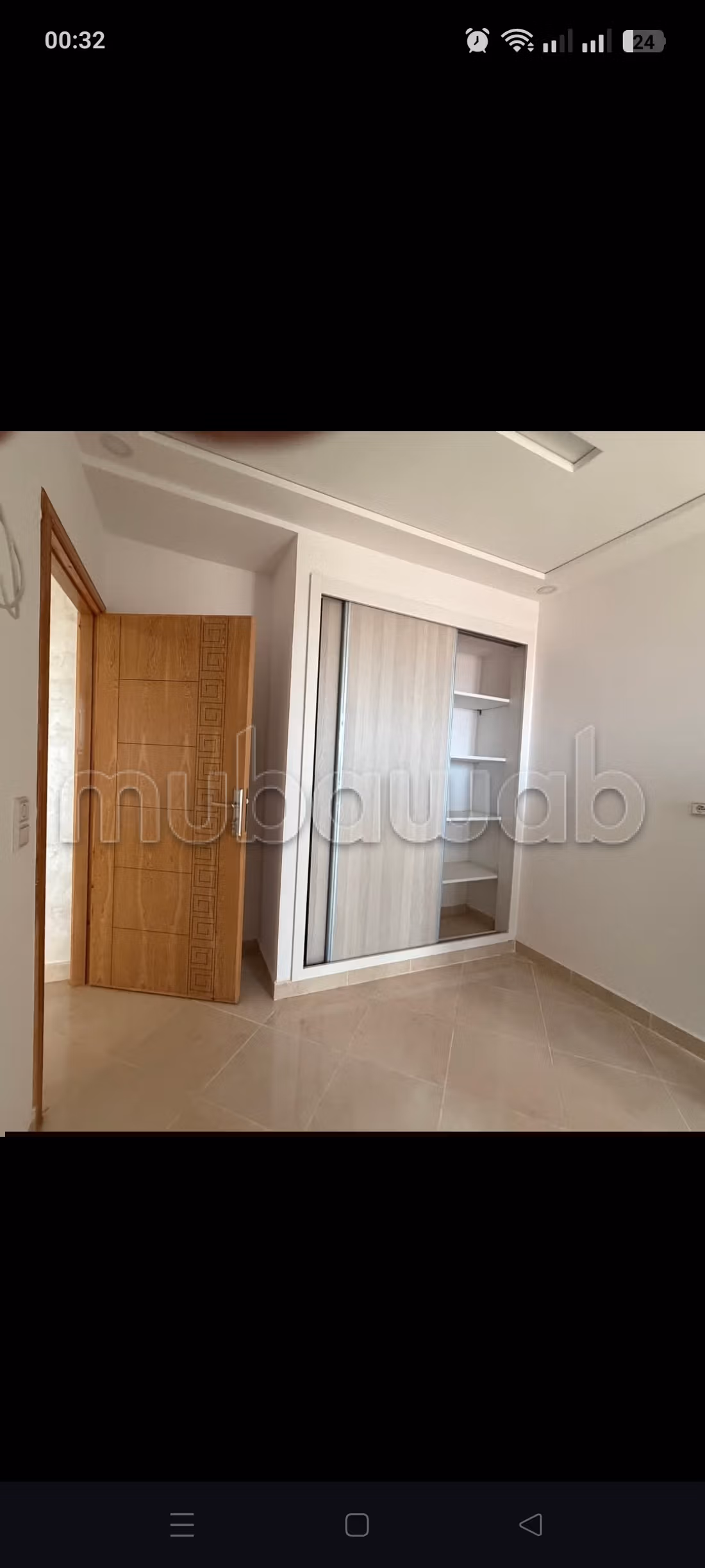 Apartment to purchase. 2 beautiful rooms. Satellite dish system and Moroccan living room