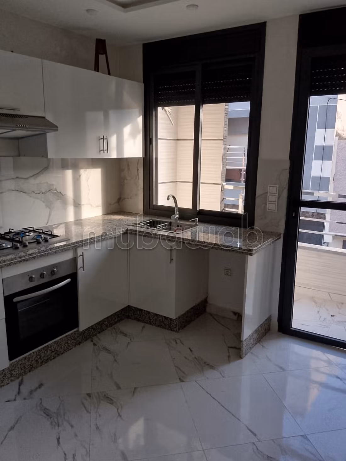 Apartment to purchase. 2 beautiful rooms. Satellite dish system and Moroccan living room
