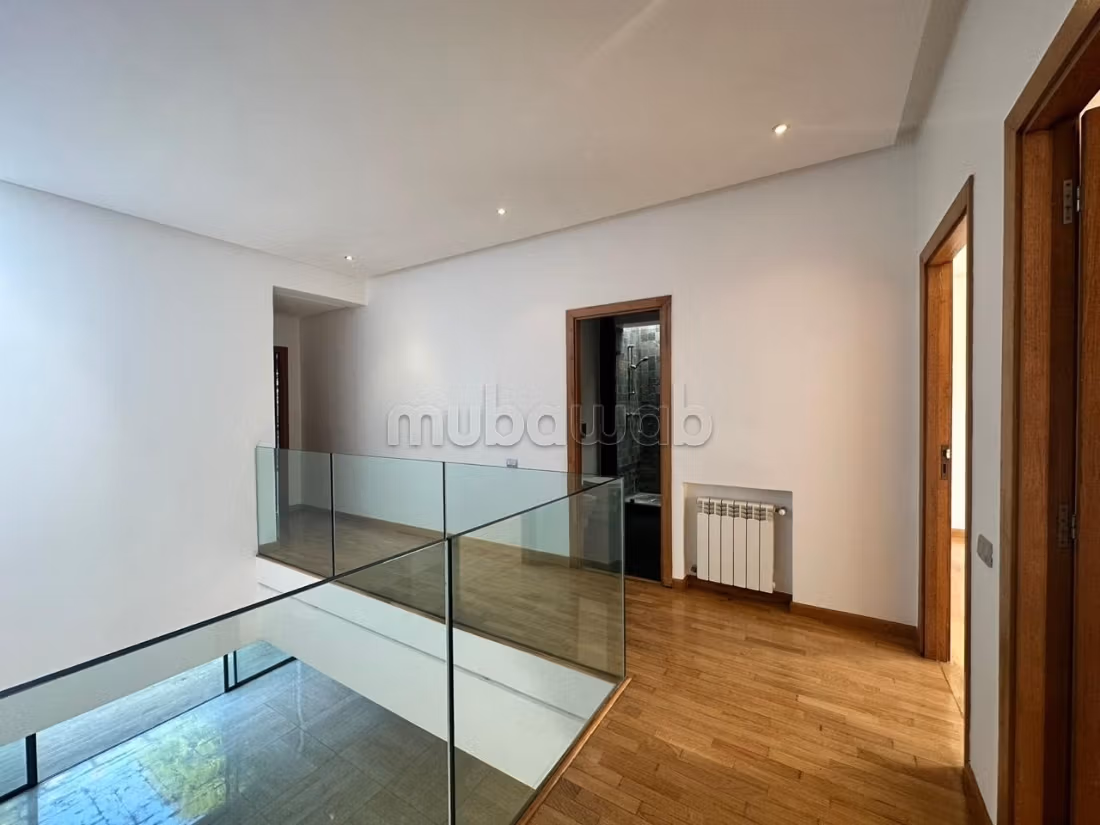 Villa a la location a ain Diab extension 45000dh
