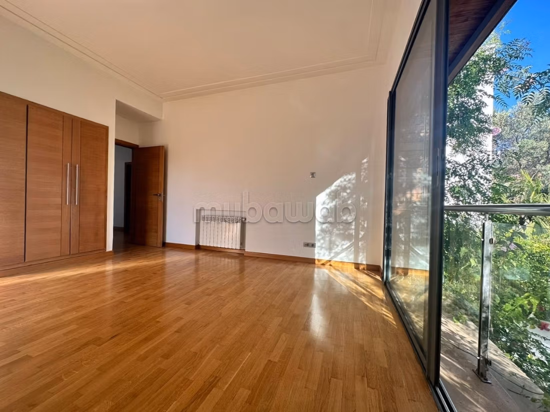 Villa a la location a ain Diab extension 45000dh