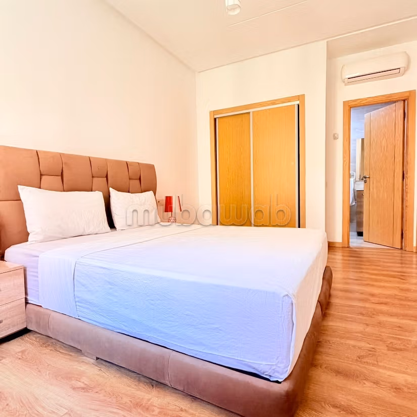 Furnished apartment 2 bedrooms pool view