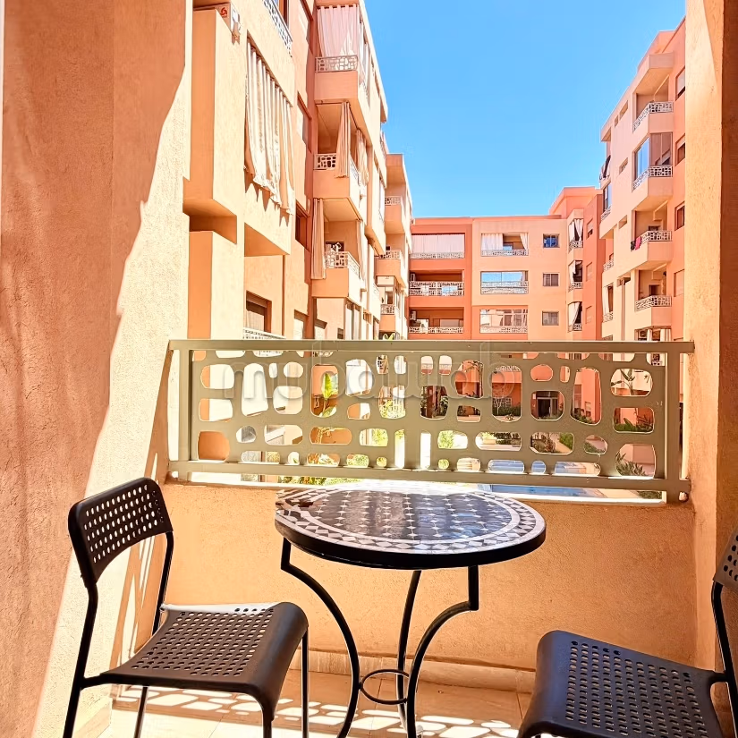 Furnished apartment 2 bedrooms pool view