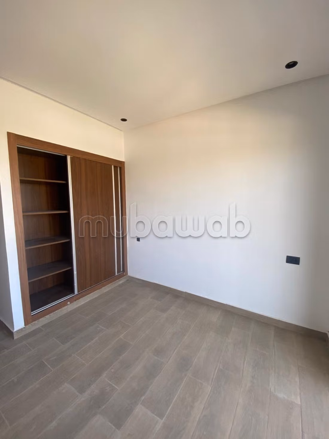 Vend appartement à Anfa Supérieur. 4 pièces. Sécurisé 24/24