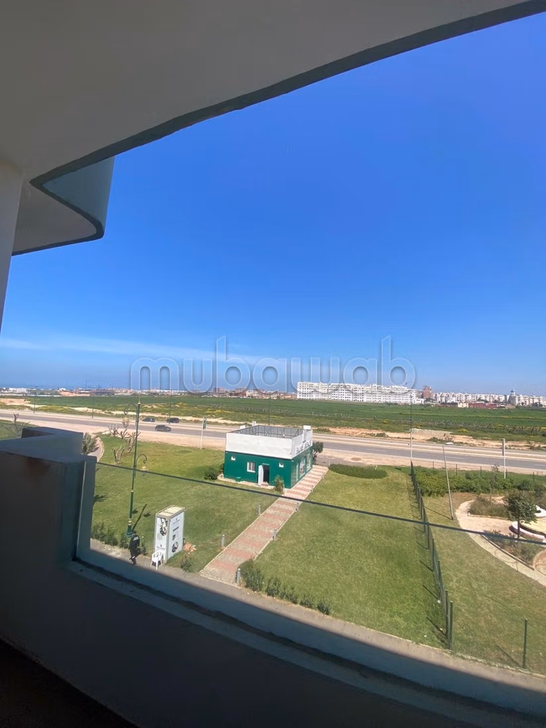 Vend appartement à Anfa Supérieur. 4 pièces. Sécurisé 24/24