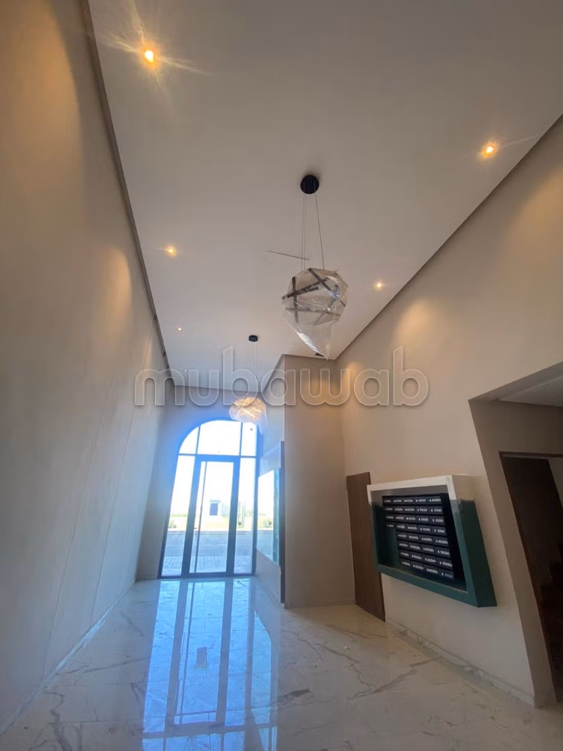 Vend appartement à Anfa Supérieur. 4 pièces. Sécurisé 24/24