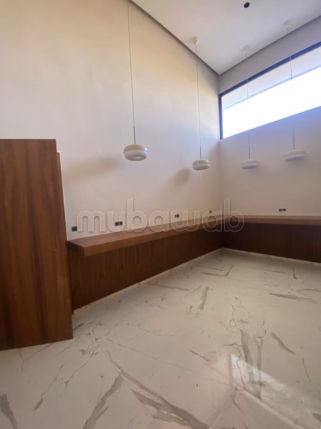 Vend appartement à Anfa Supérieur. 4 pièces. Sécurisé 24/24