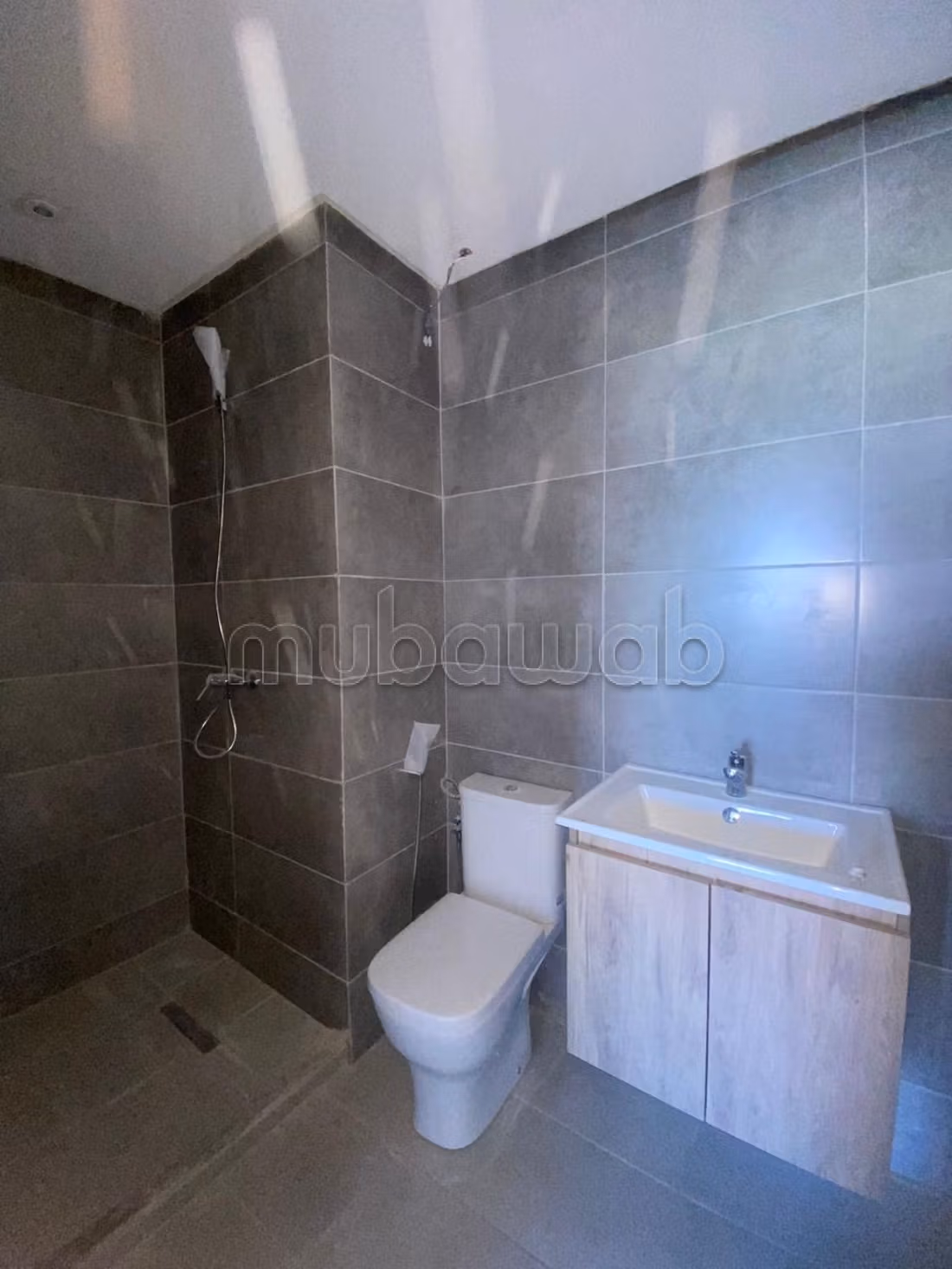 Vend appartement à Anfa Supérieur. 4 pièces. Sécurisé 24/24