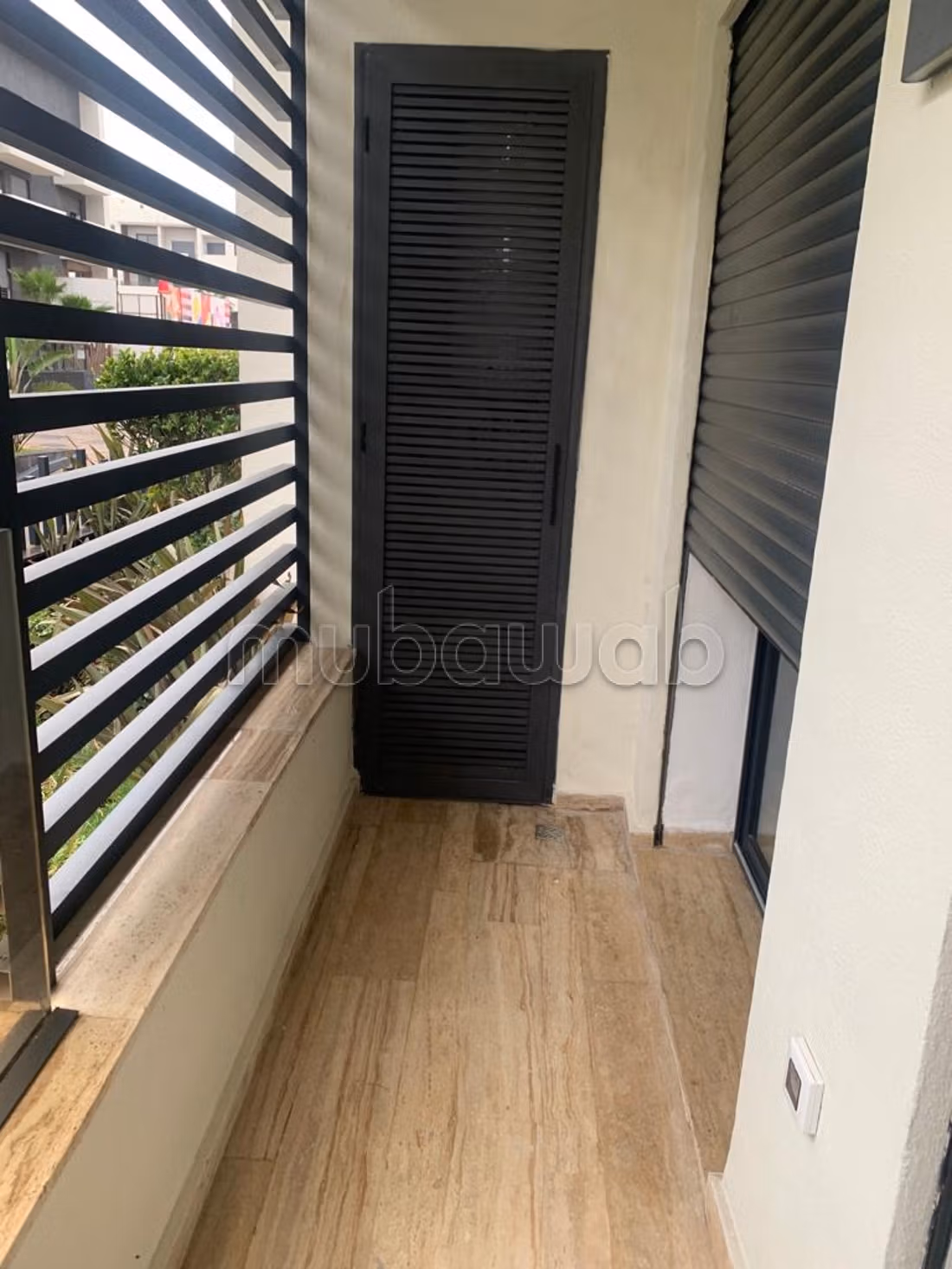Louez cet appartement à Ville Verte. 
2 chambres. 
Double vitrage et chauffage central — 6