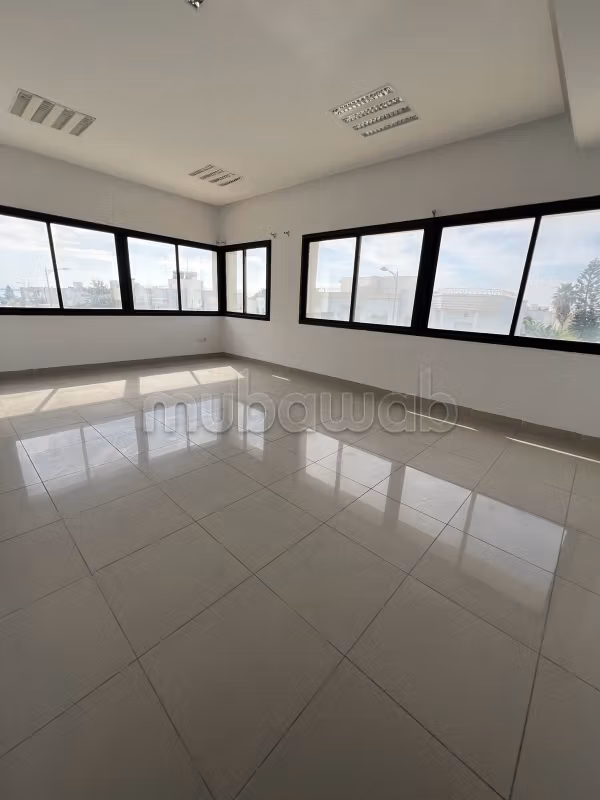 Bureau de 180 m² à louer aux berges du lac 2