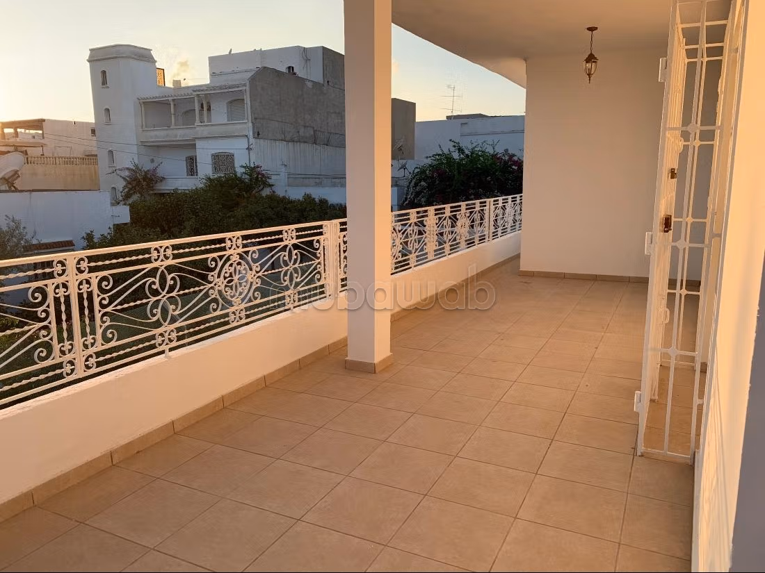 Floor villa S3 for rent annually