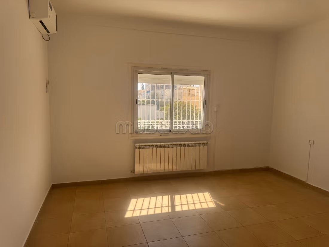 Floor villa S3 for rent annually