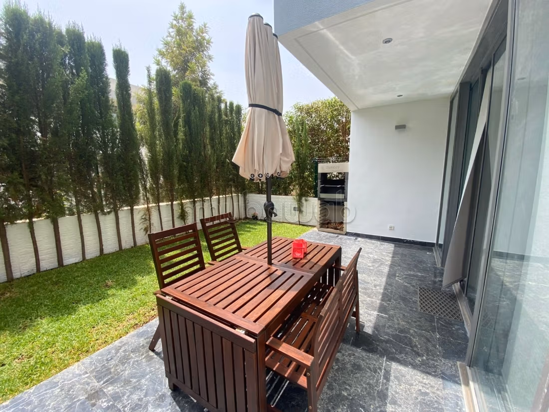 Duplex magnifique à louer à bouskoura 
villle verte