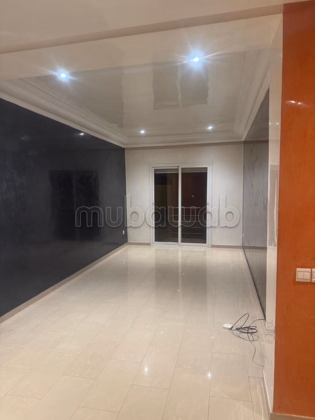Appartamento non arredato con 2 camere da letto in affitto