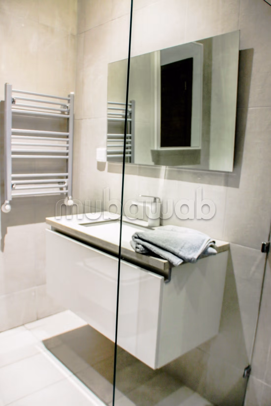 Vend appartement. Surface totale 300 m²