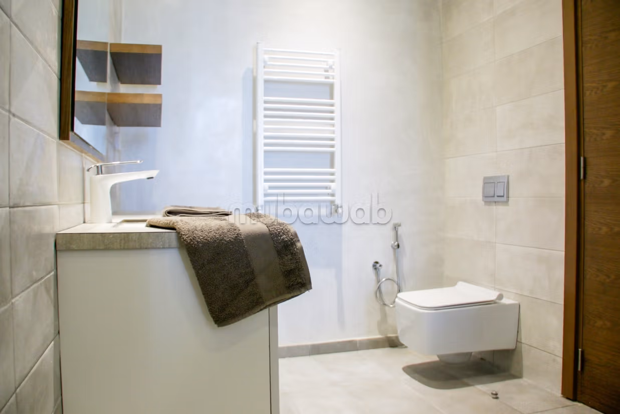 Vend appartement. Surface totale 300 m²