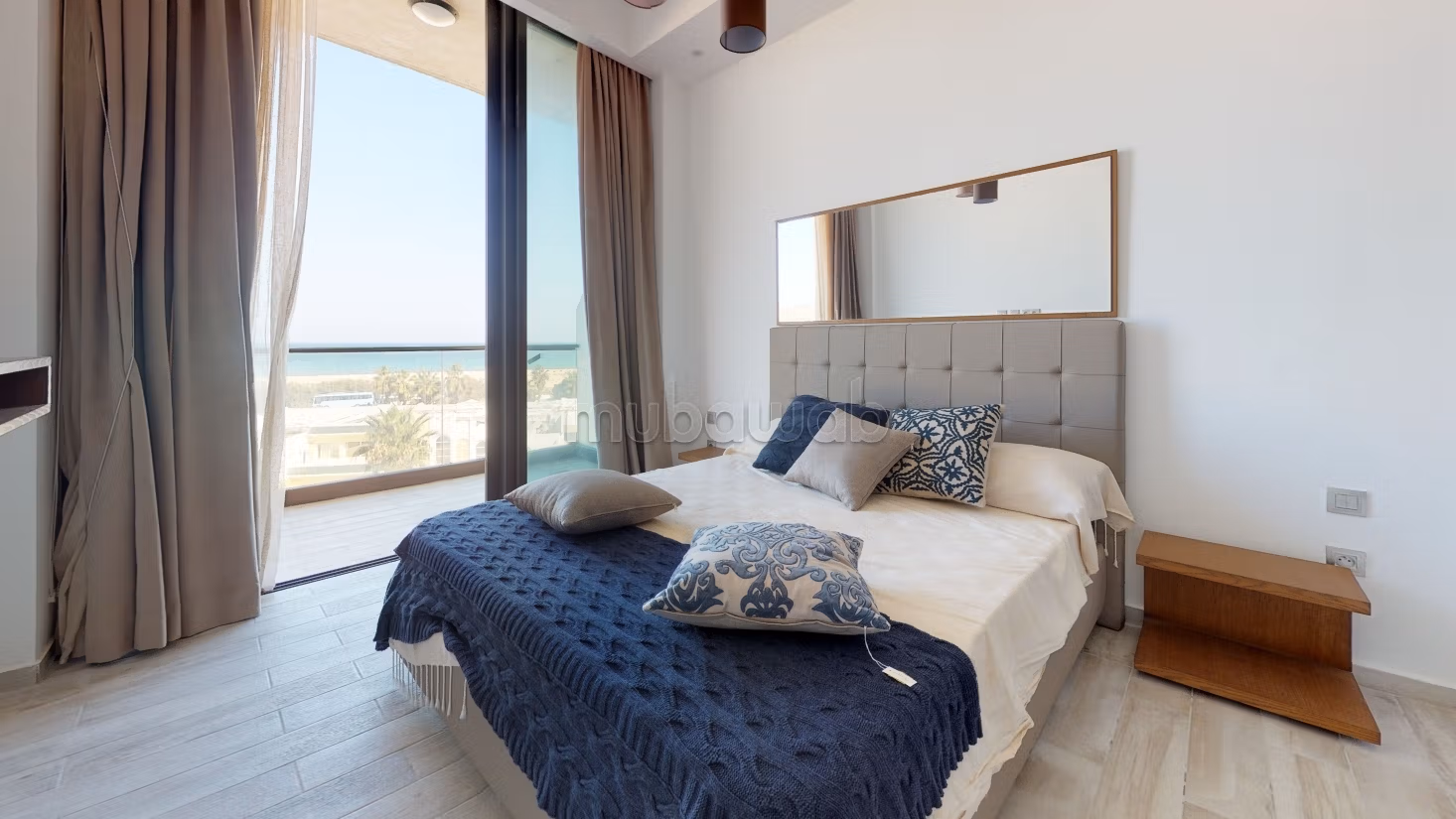 Vend appartement. Surface totale 300 m²