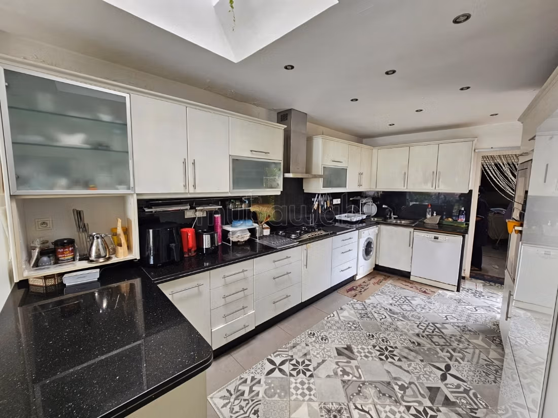 Charmante gemeubileerde villa 438 m² Ain Diab